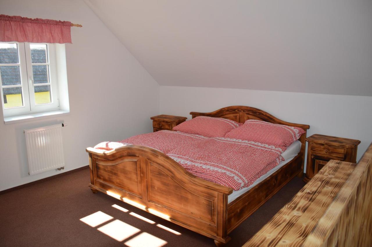 Penzion U Podkovare Trebon Bagian luar foto
